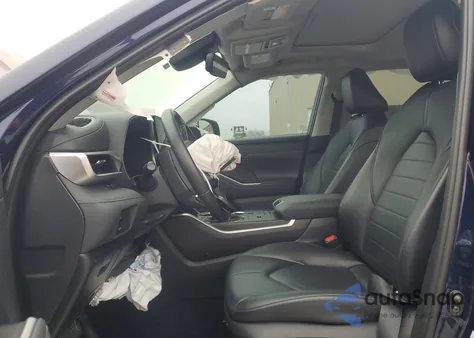2021 Toyota Highlander Xle z USA, uszkodzony, nr VIN 5TDGZRAH0MS535104